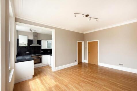 Barons Court Road 30 Flat 2 Ph5.jpg