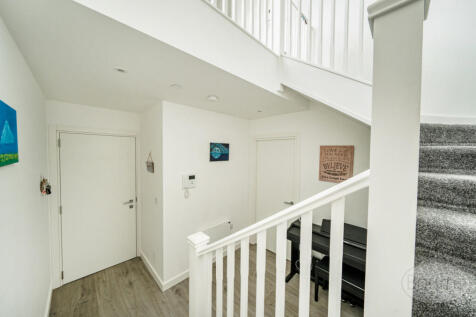 6df1a063-c58e-422...