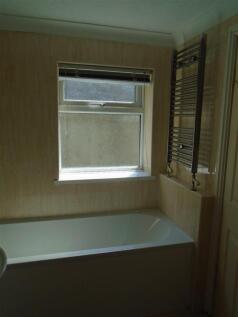 Bathroom (3).JPG