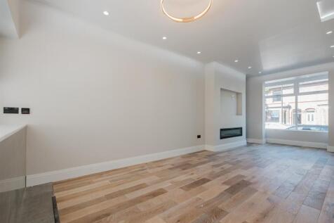 Living an Dining Room