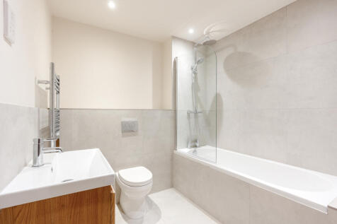 2 bed, 1 bath Flat in Bristol - Photo 14