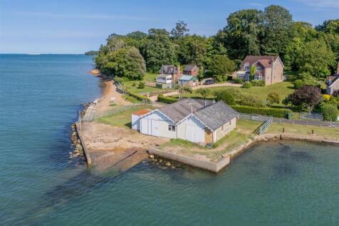 House &amp; Boat Stores