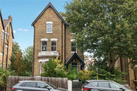 London, SE26 - property photo