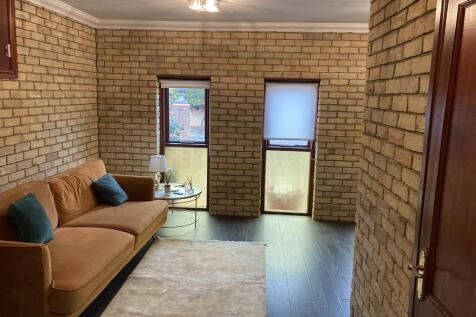 Bewcastle Close, Bedford, MK41 photo 4