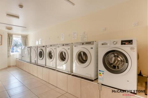 8584632-interior17.jpg