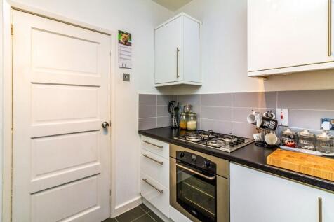 Deerlands Mount, Sheffield, S5 photo 3
