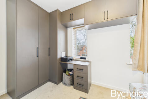 CAM05454G0-PR0093-STILL022