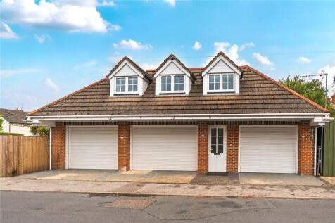 Camberley, GU15 - property photo