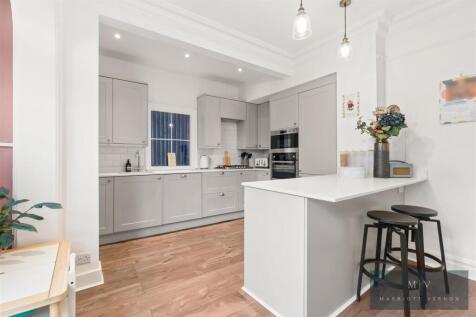 Temple Road 53 MV-14.jpg