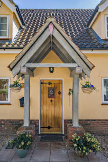 8643242-exterior0...