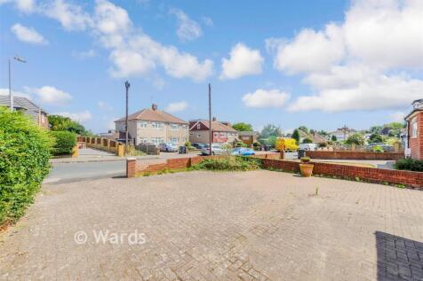 Driveway/Parking