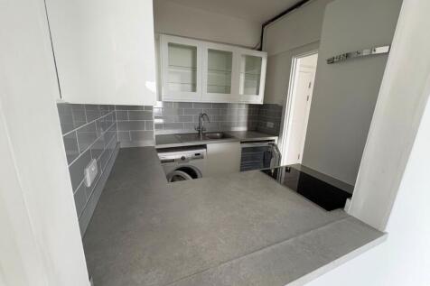 Marine Court, St. Leonards-On-Sea, TN38 photo 3