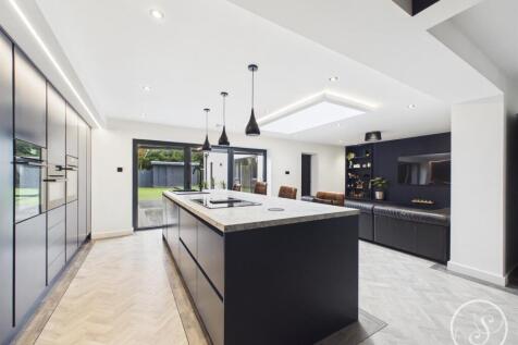 KITCHEN/DINER/LIVING AREA
