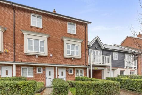 97 Chequers Ave, HP11 1GP-13.jpg
