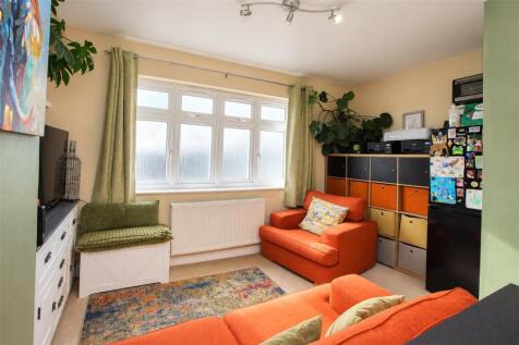 Fairfax Drive, Westcliff-on-Sea, Essex, SS0 photo 4