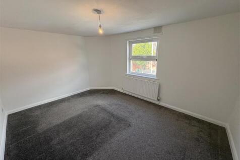 Bedroom 2.jpeg