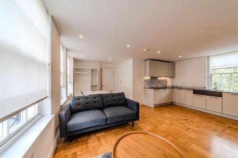 2 bed to rent, Peacock Court, Samuel Square, West