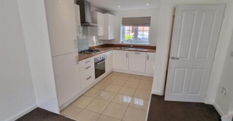 Kitchen Open Plan to the Lounge Diner
