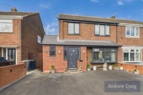 South Shields, NE34 - property photo