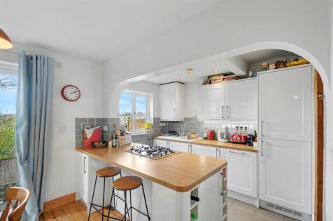 Kitchen_1.jpeg