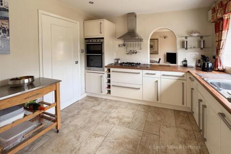 8 Coxs Lane Broughton-14.jpg