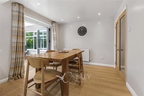 Bullfinch Close, Oakham, Rutland, LE15 photo 4
