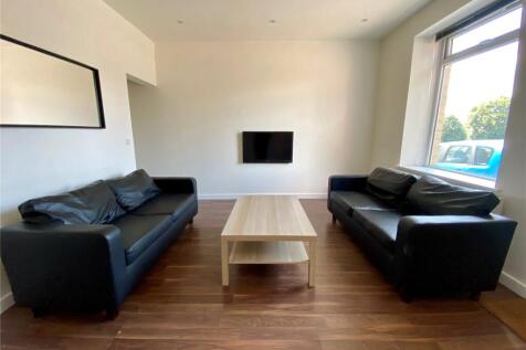 24 Victoria Street, Huddersfield, HD5 photo 3