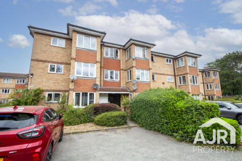 2 Bedroom Flat for Rent in Welling