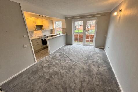 LIVING ROOM AREA