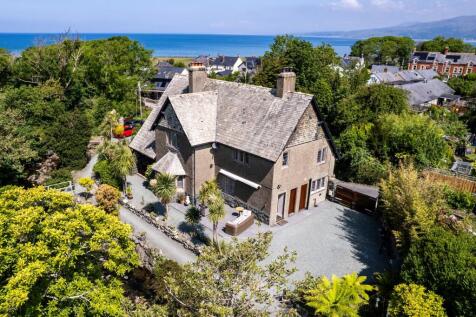 Ty Nant the property with 4 bridges