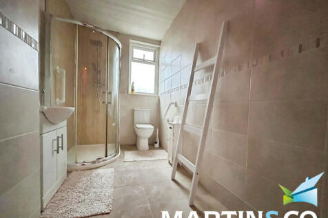 27671db2-WhatsApp...