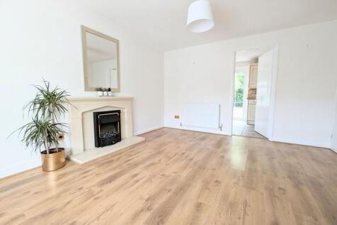 Bullfinch Close, Horsham, RH12 photo 3