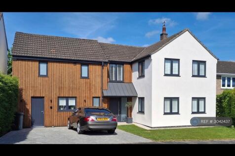 Front Entrance And 2 Car Driveway
