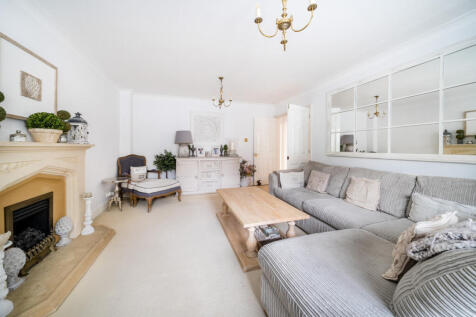 1386218-4-692d6df...