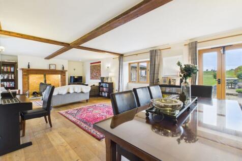 Sitting/Dining Room