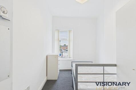 CAM03522G0-PR0219-STILL019