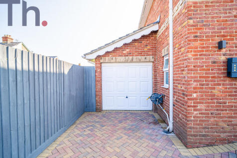 Driveway &amp; Garage