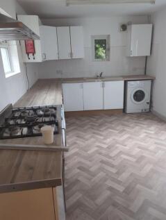 04-Kitchen-0001.jpg