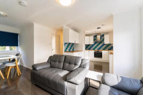 Leahurst Crescent, Birmingham, B17 photo 4