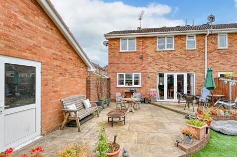 4 Falklands Close-16.jpg