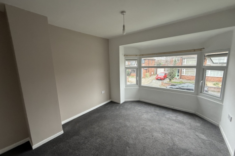 Oldfield Crescent, Chester photo 4