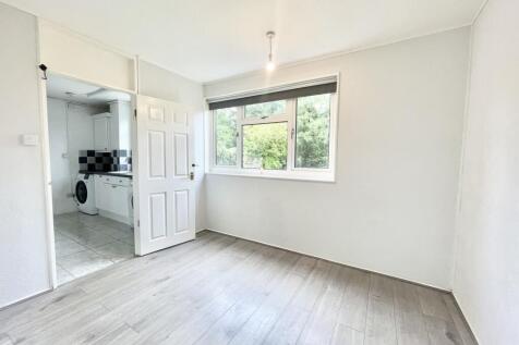 Sunnyside Road, Epping, CM16 photo 5