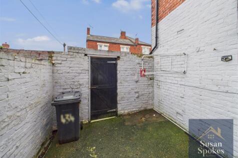 CAM01858G0-PR0210-STILL028.jpg