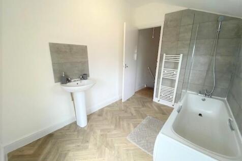 19 Queens Road 8.jpg