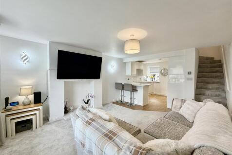 Town End Road, Wooldale, Holmfirth, HD9 1XT photo 3