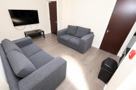 5-bed terraced on Adelaide Road, Liverpool, £542/mo