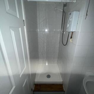 Circuit Close, Willenhall WV13 photo 4