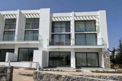 REDUCED BARGAIN 1 Bedroom Brand New Duplex Penthouse Fully Furnished  Image 9999 1