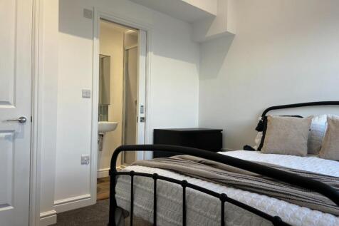 Apt 27 Willis House, Peel Street photo 4
