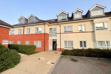 Benfleet, SS7 - property photo